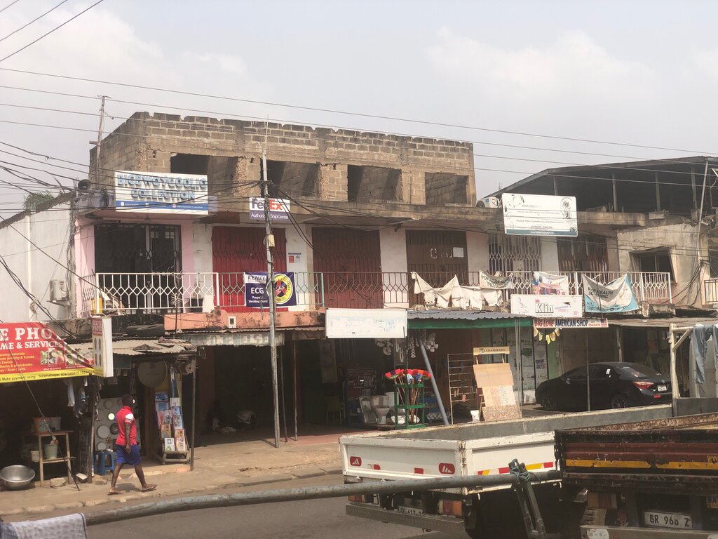 Clothing store Big Love, Accra, photo