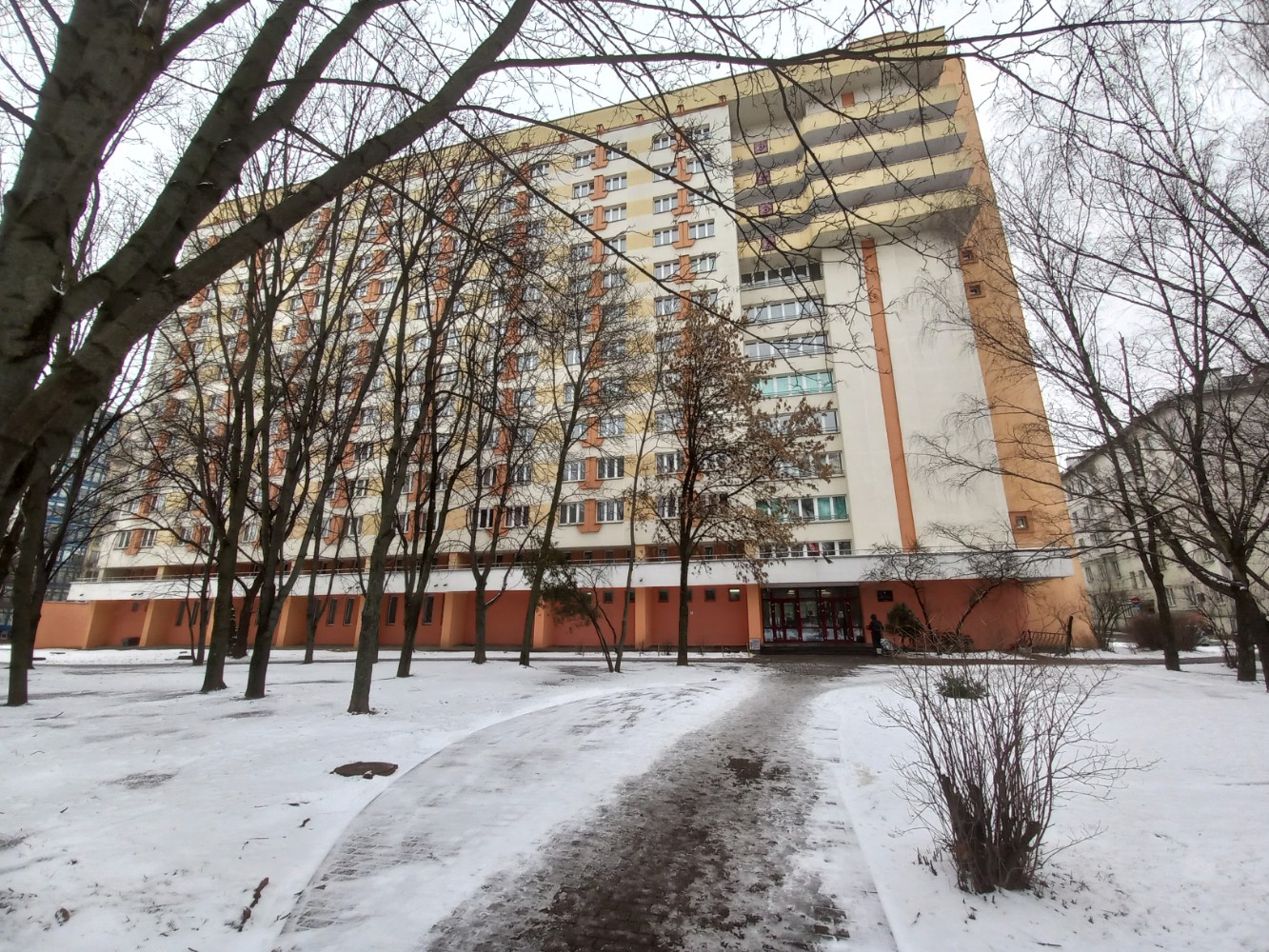 Kokraklari osilgan ayollarning porno videolari