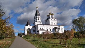 Подворье Свято-Троицкого Стефано-Махрищского ставропигиального женского монастыря (д. Талицы, 98), монастырь в Москве и Московской области