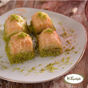 Seyidoglu Baklava Cafe (Трабзон, Йомра, Kaşüstü Kavşağı), кондитерская в Йомре