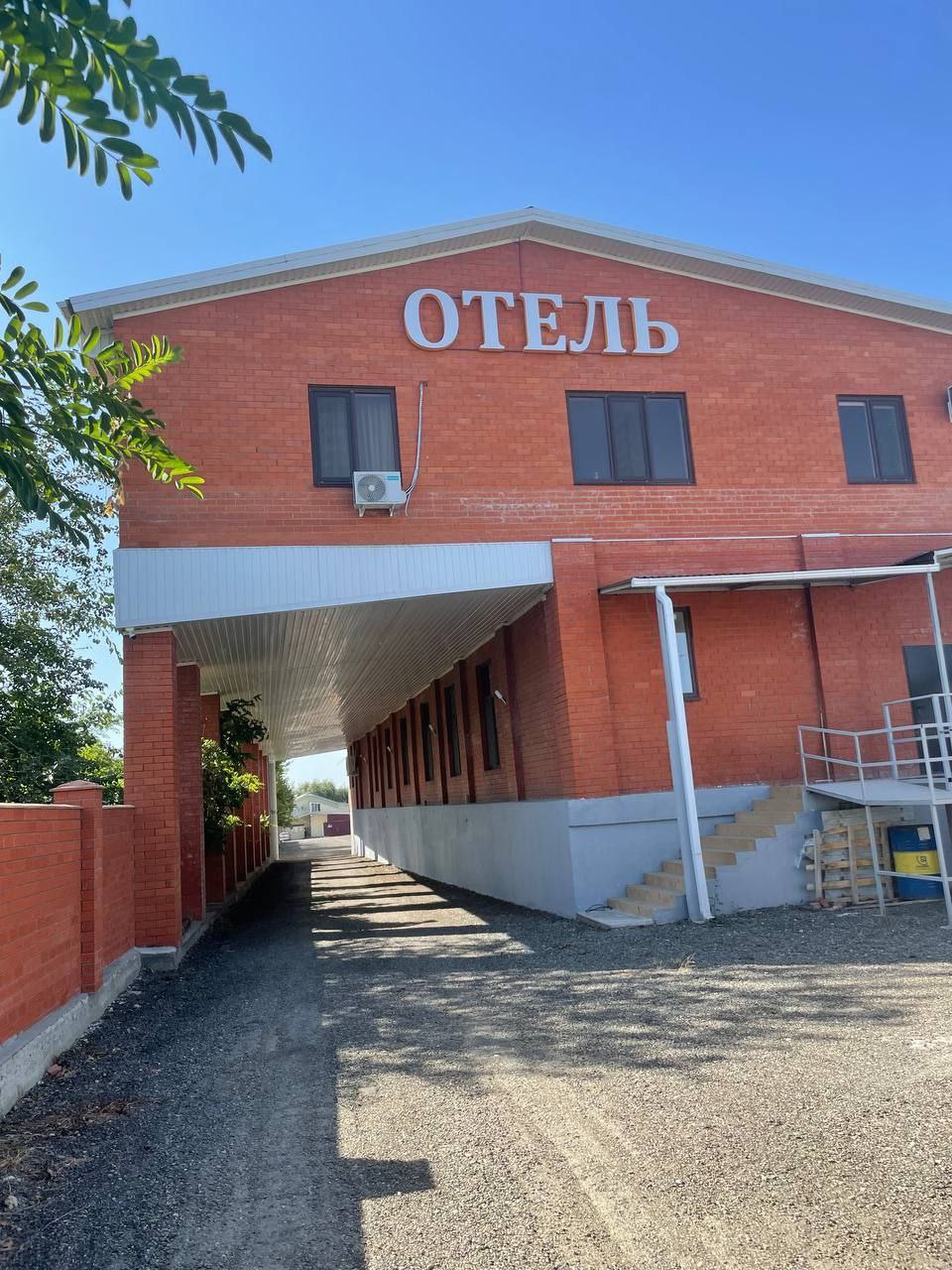 Фото отеля 1