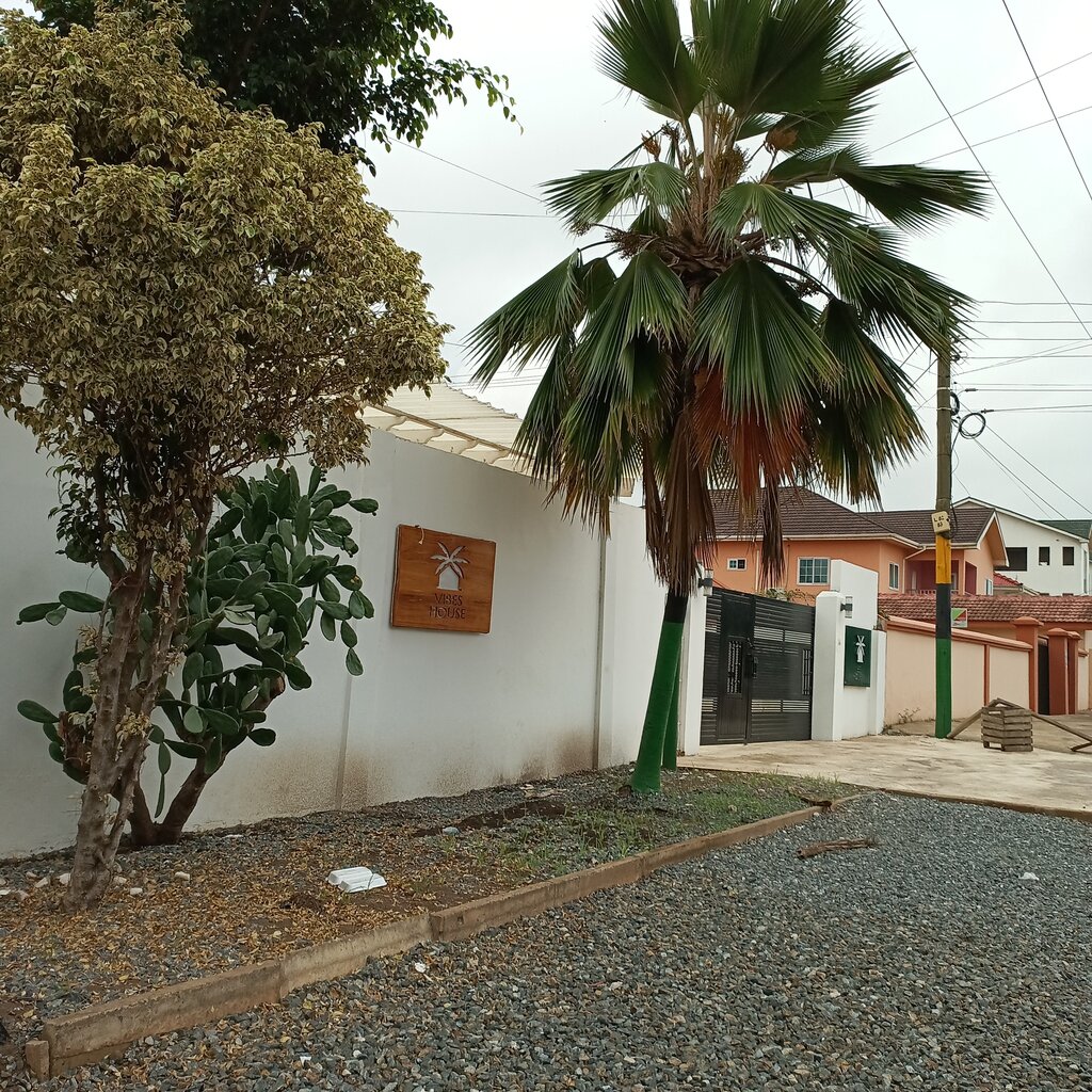 Housing complex Vibes House, Accra, photo