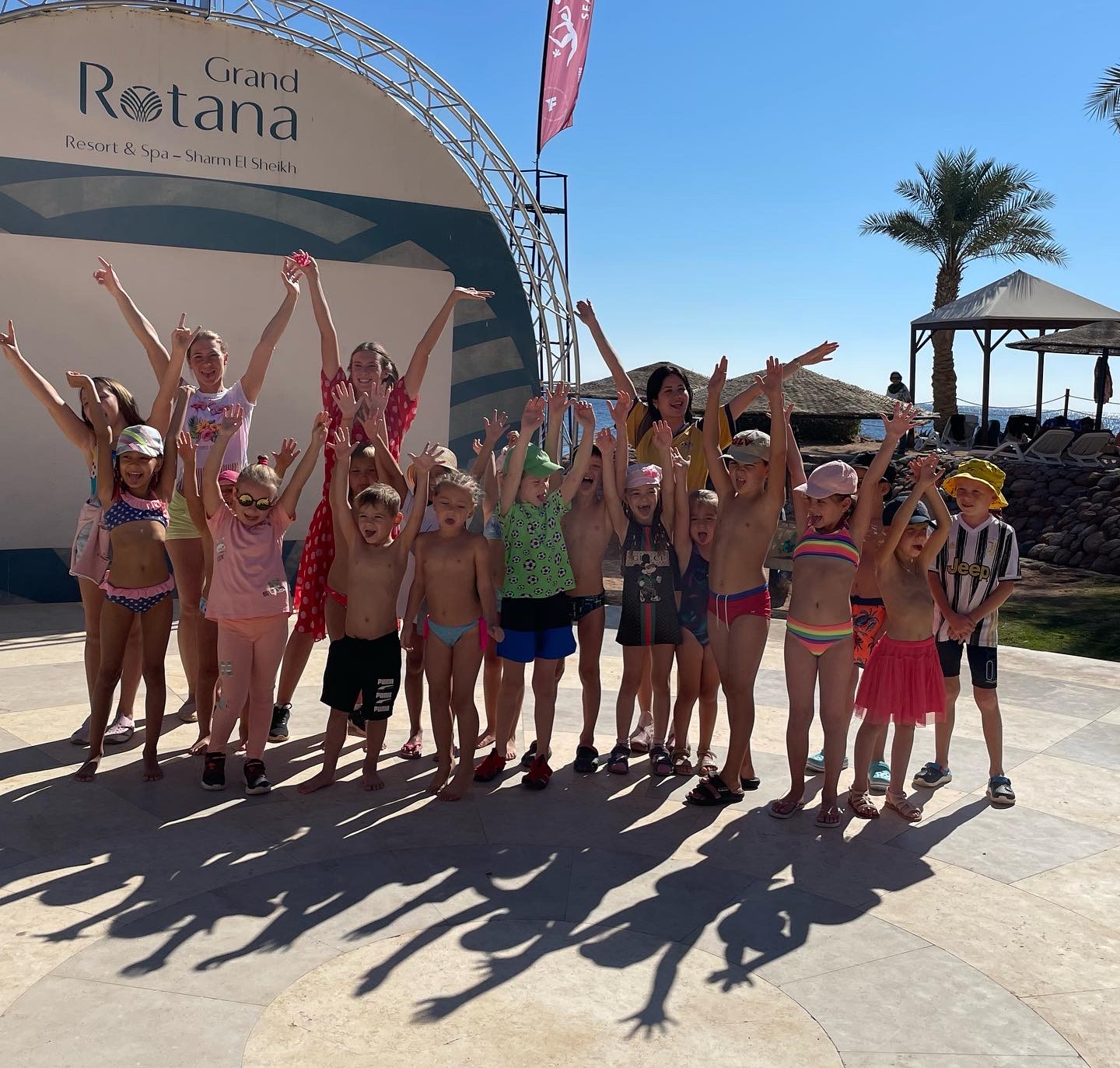 Фото Coral Beach Resort Tiran