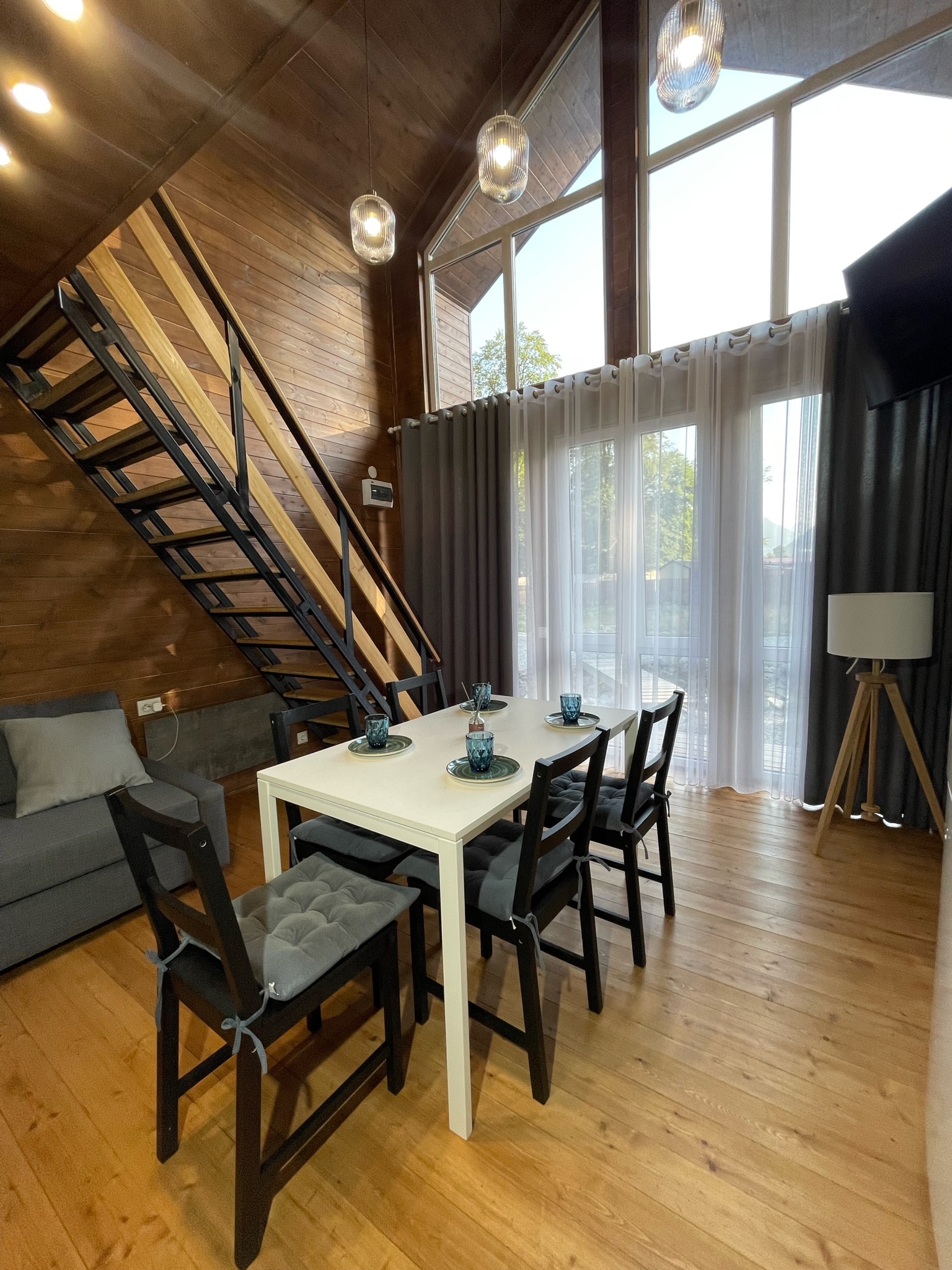 Фото Alan House