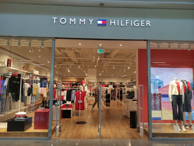 Tommy Hilfiger Outlet 1