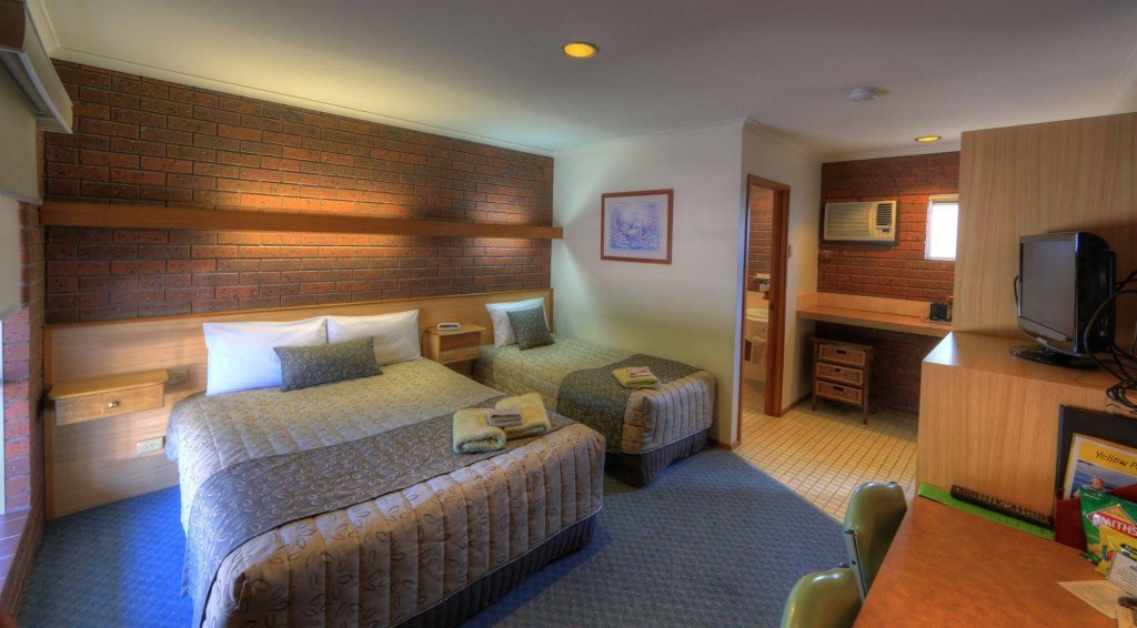 Фото Bairnsdale Tanjil Motor Inn