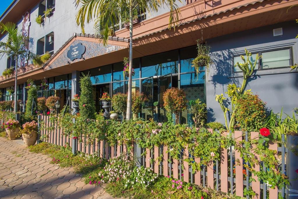 Фото The Corner Hotel - Adults Only