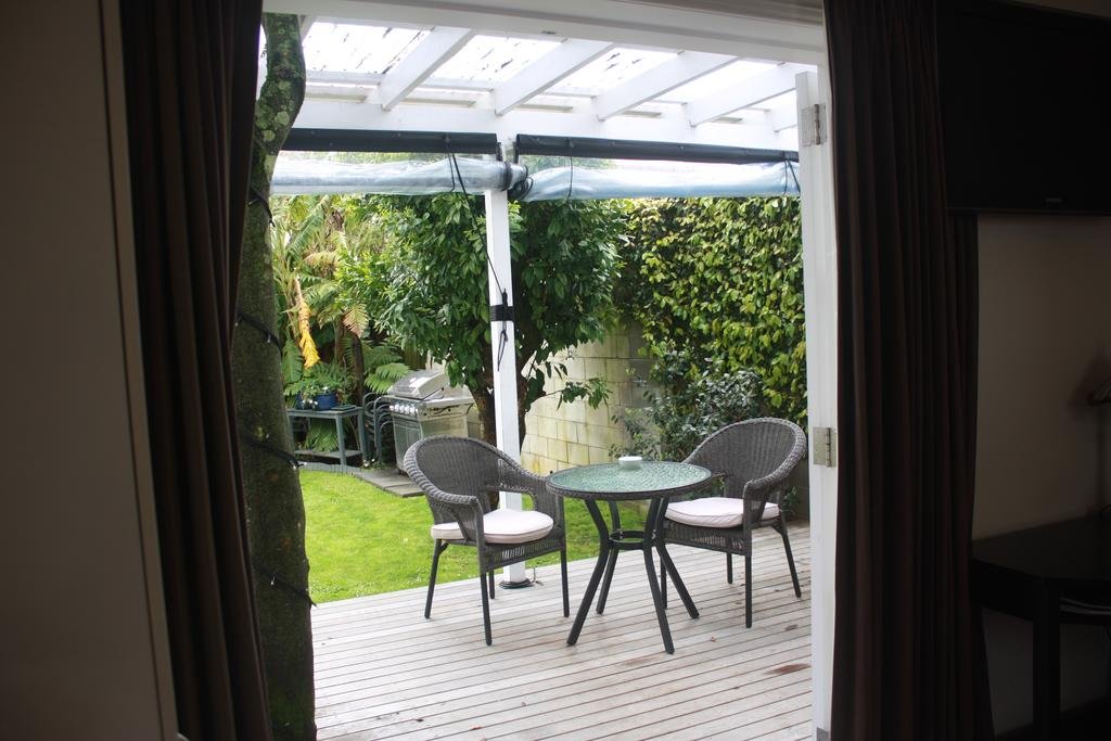 Фото Ponsonby Manor Guest House