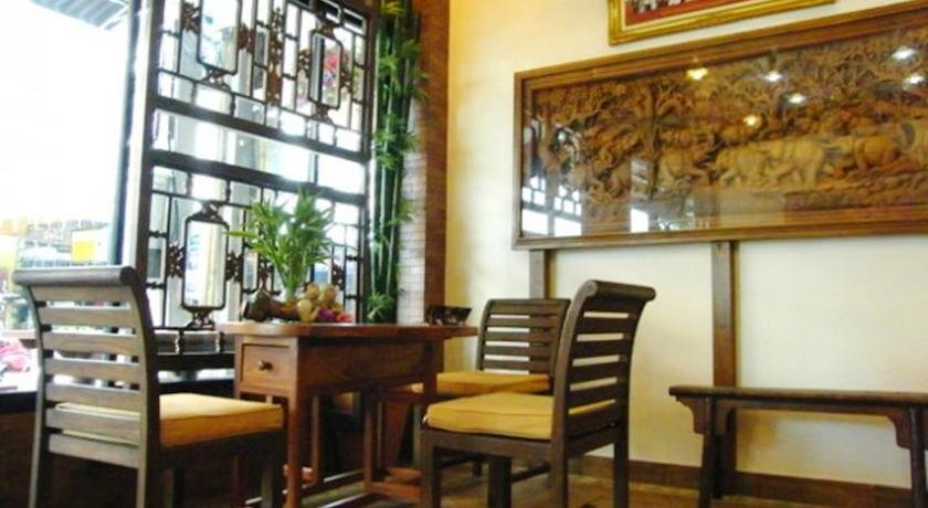 Фото The Red Balcony Inn