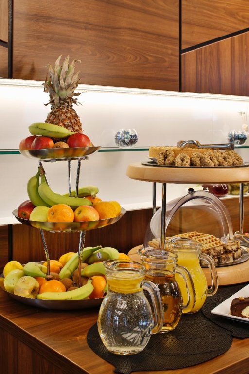 Фото Sky Garny Hotel Belgrade