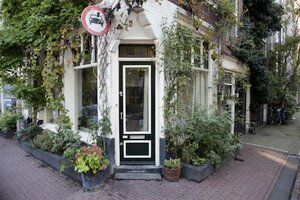 Гостиница B& x26; B Eelhouse