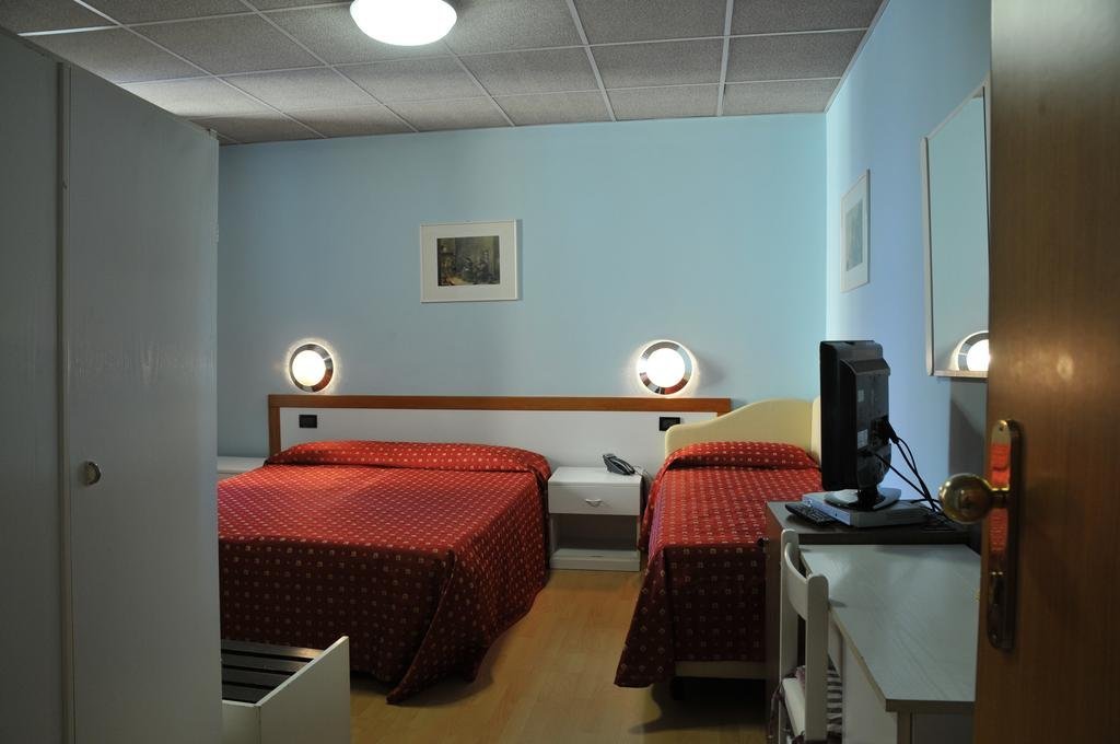 Фото Hotel Armonia