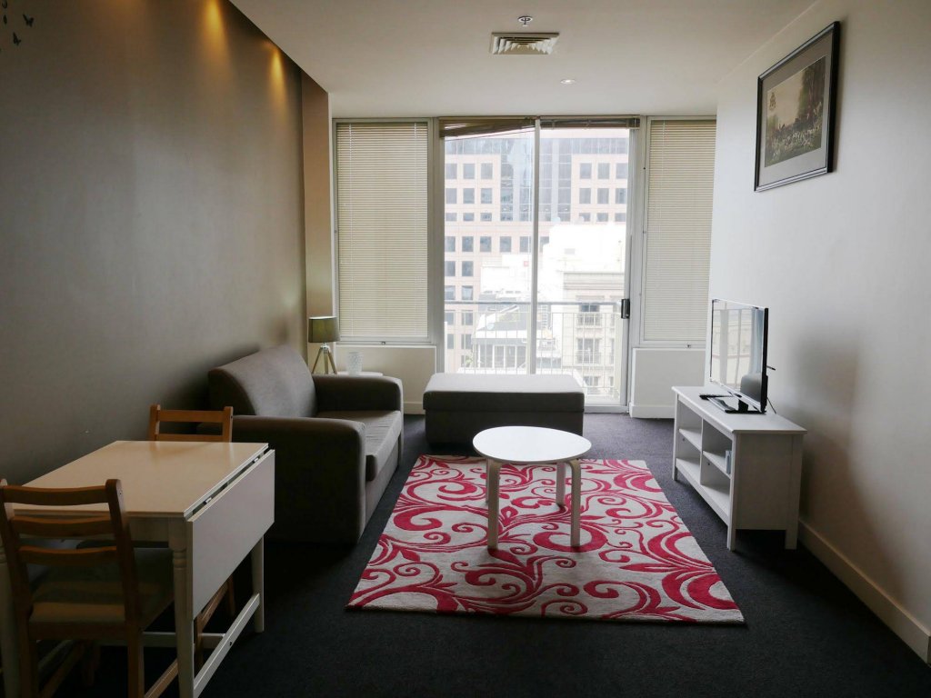 Фото Anchor on Collins Classic