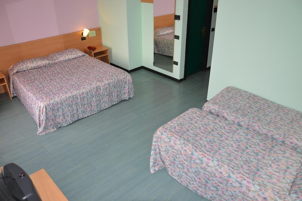 Фото Hotel Phalesia