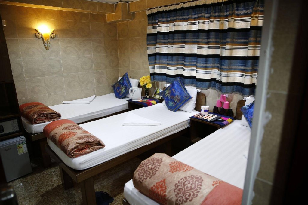 Фото Sandhu guest house