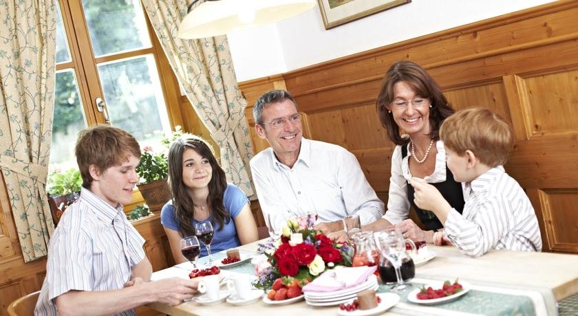 Фото Hotel Gasthof Sonne