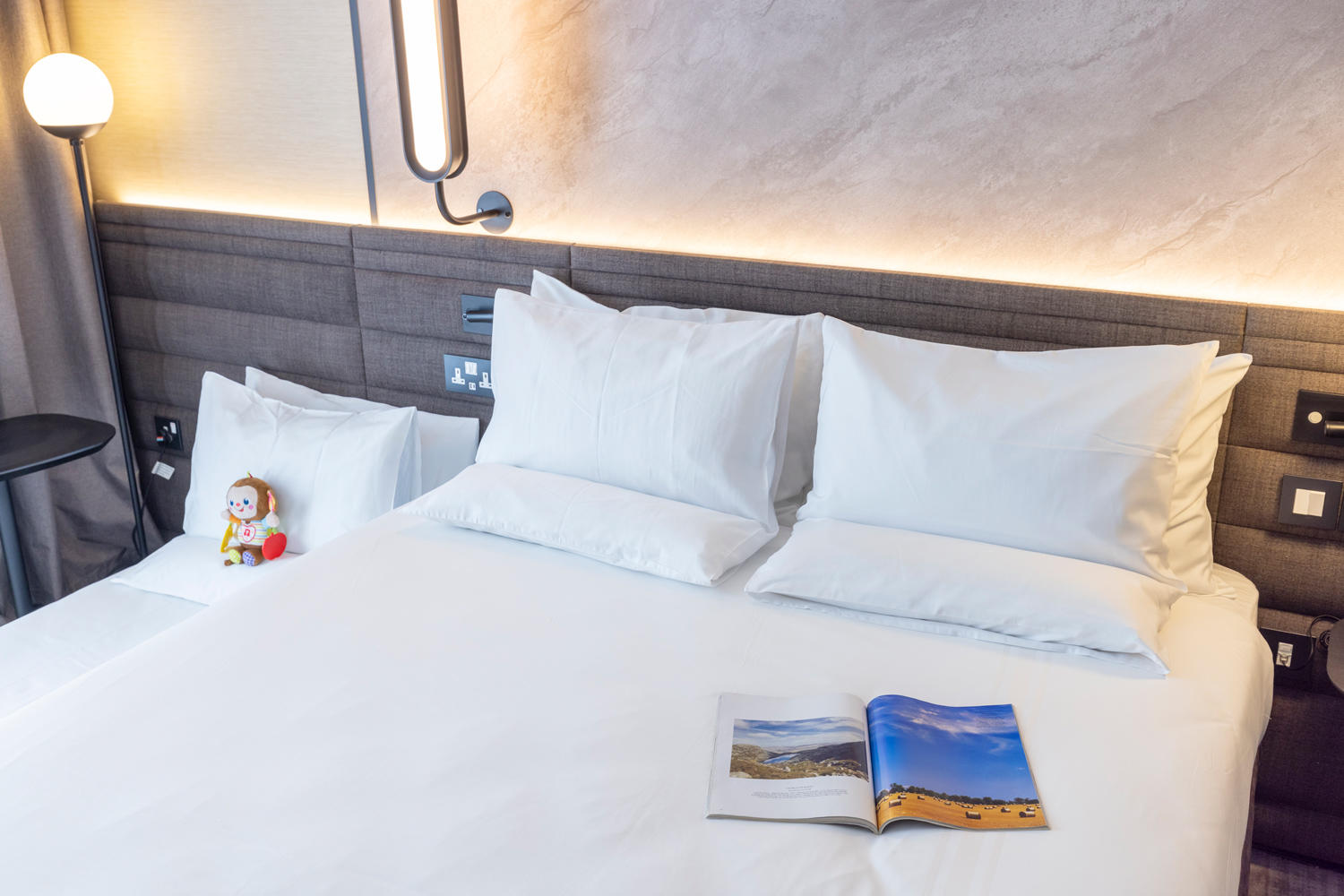 Фото Novotel Liverpool Paddington Village