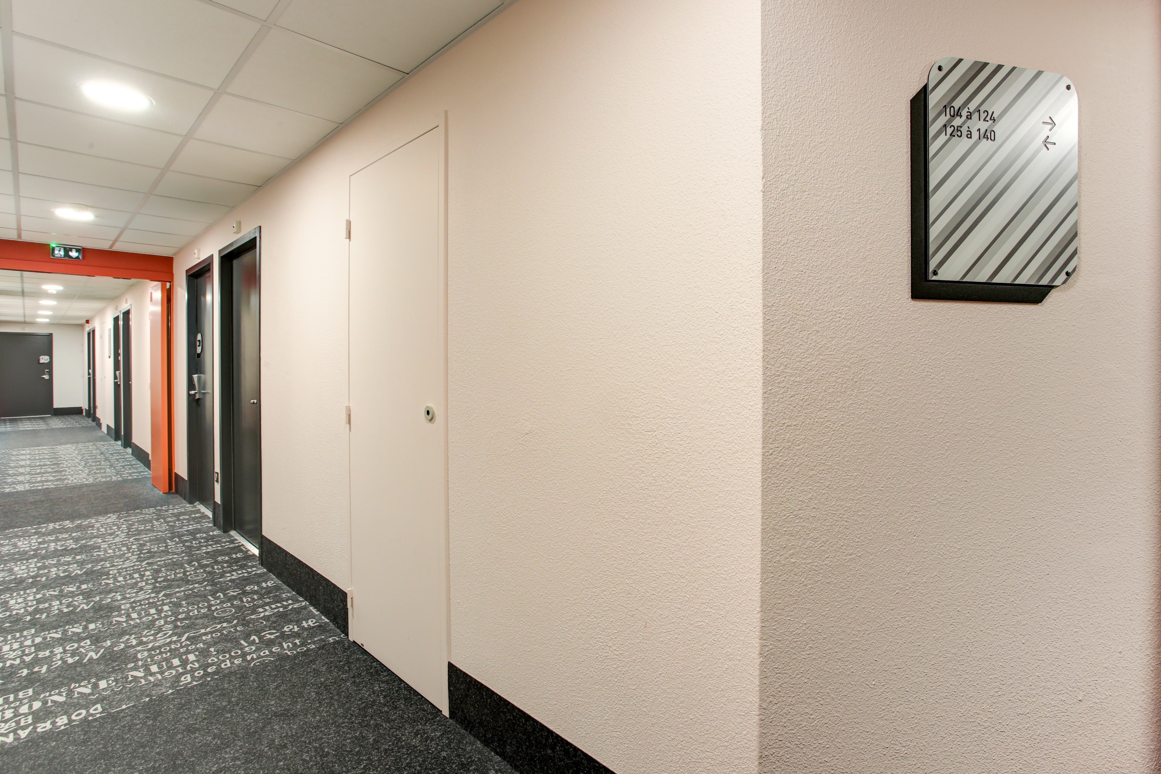 Фото B&b Hotel Reims Centre Gare