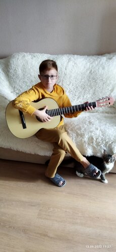 Enstrüman mağazaları Orfey, Sevastopol, foto