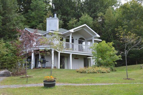 Гостиница Port Cunnington Lodge & Resort