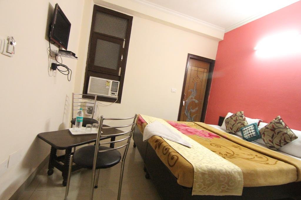 Фото Airport Hotel Dips Galaxy