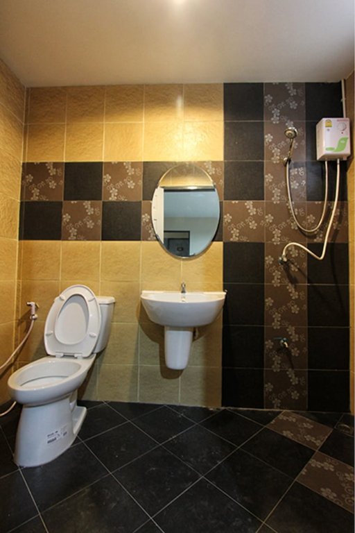 Фото The Corner Hotel - Adults Only