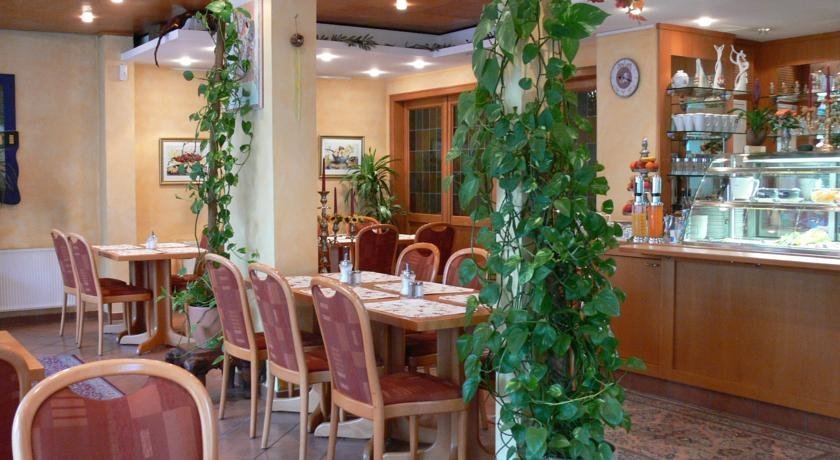 Фото Hotel Quellenhof