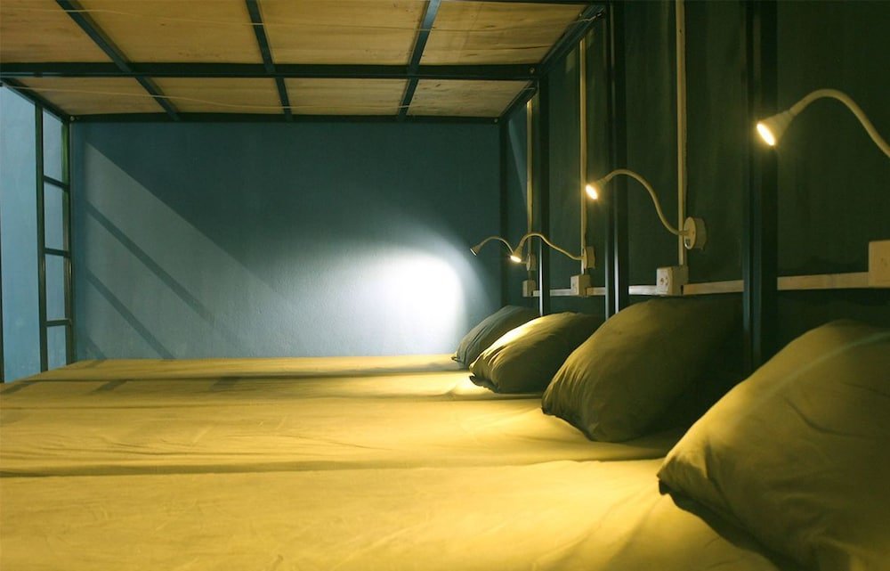 Фото Zostay Halong Hostel Backpackers