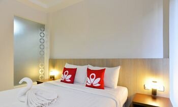 Гостиница Zen Rooms Near Tb Simatupang