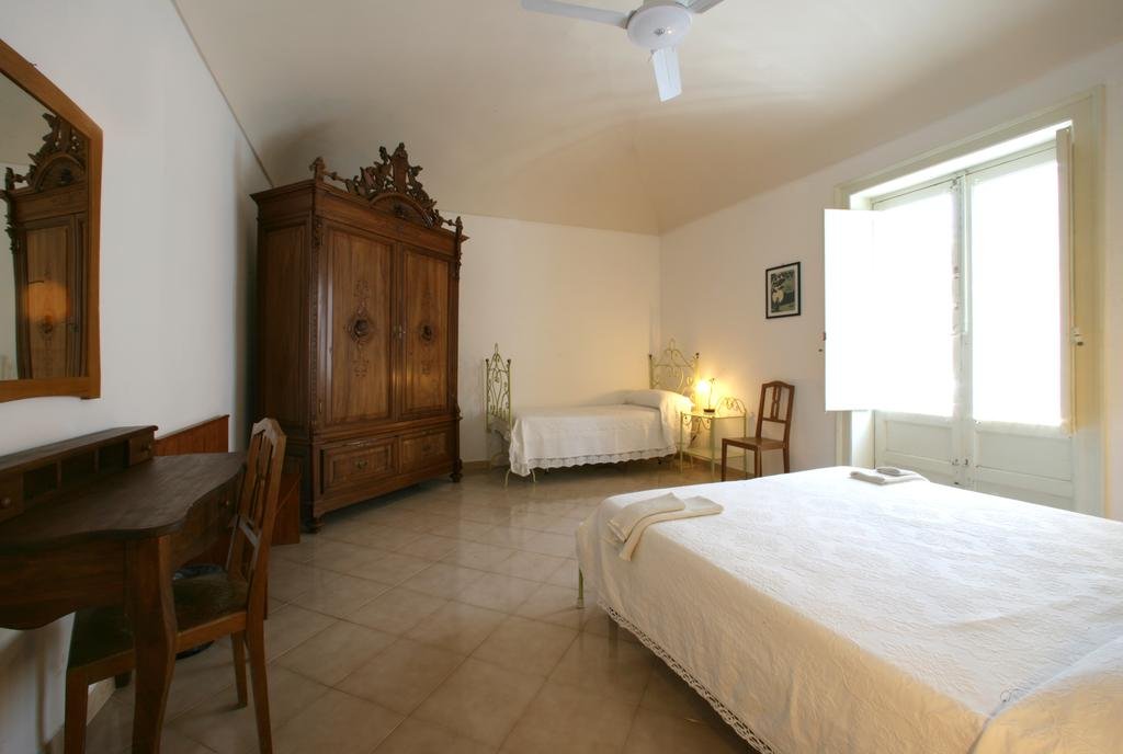 Фото Novecento Bed and Breakfast