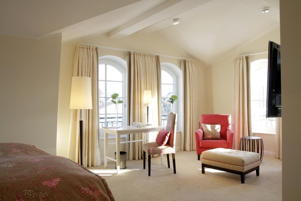 Фото Kino - Hotel Meyer