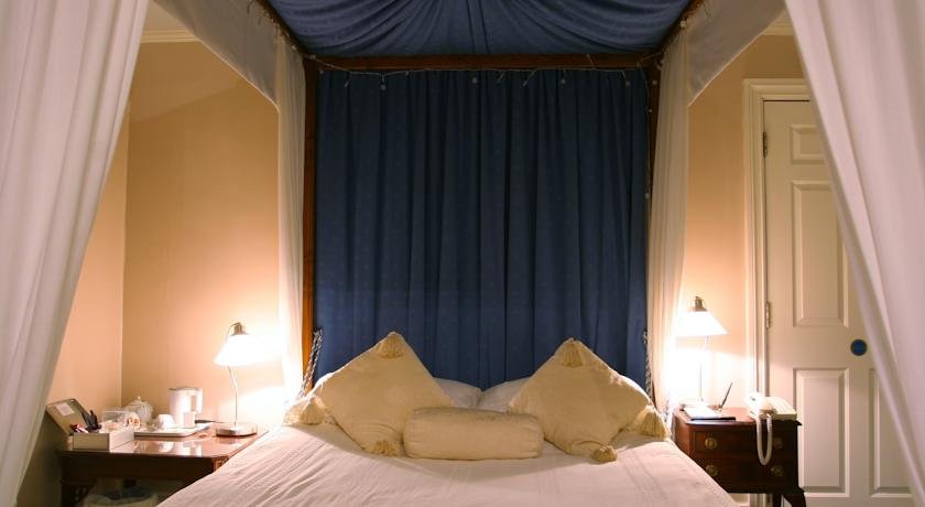 Фото Fallowfields Country House Hotel