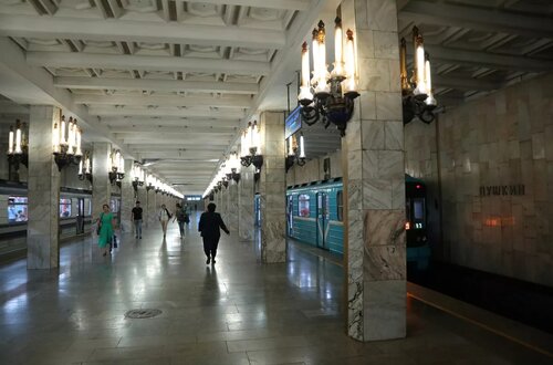 Пушкинская (Ташкент, Мирзо-Улугбекский район, махалля Дархон), станция метро в Ташкенте