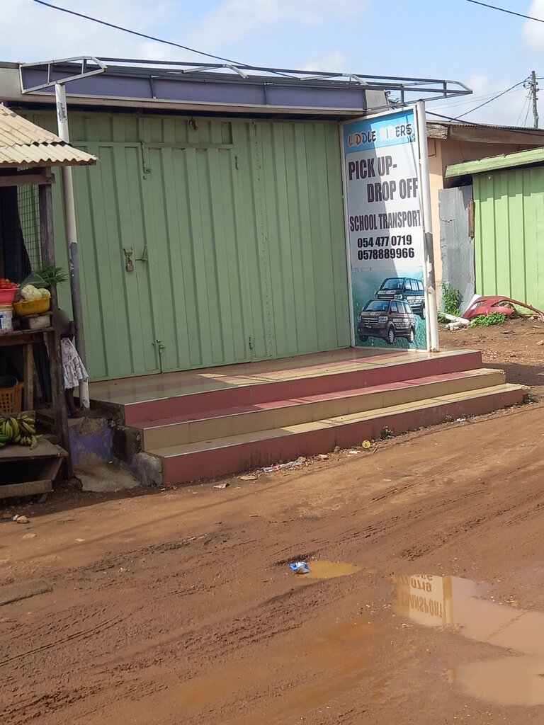 Transporters and conveyors Liddle riders, Earth, photo