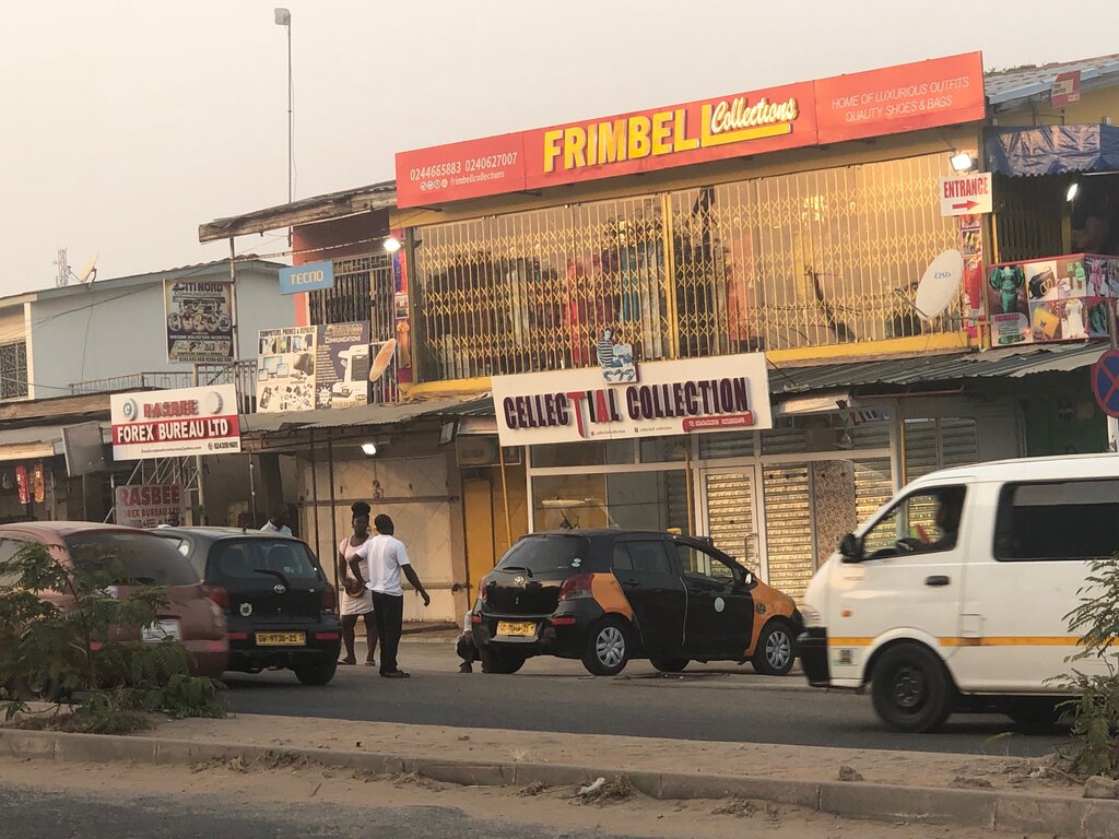 Clothing store Cellectial Collections, Accra, photo