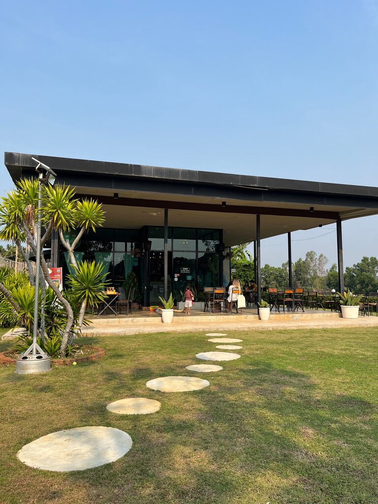 Cafe Poor Pad, Earth, photo