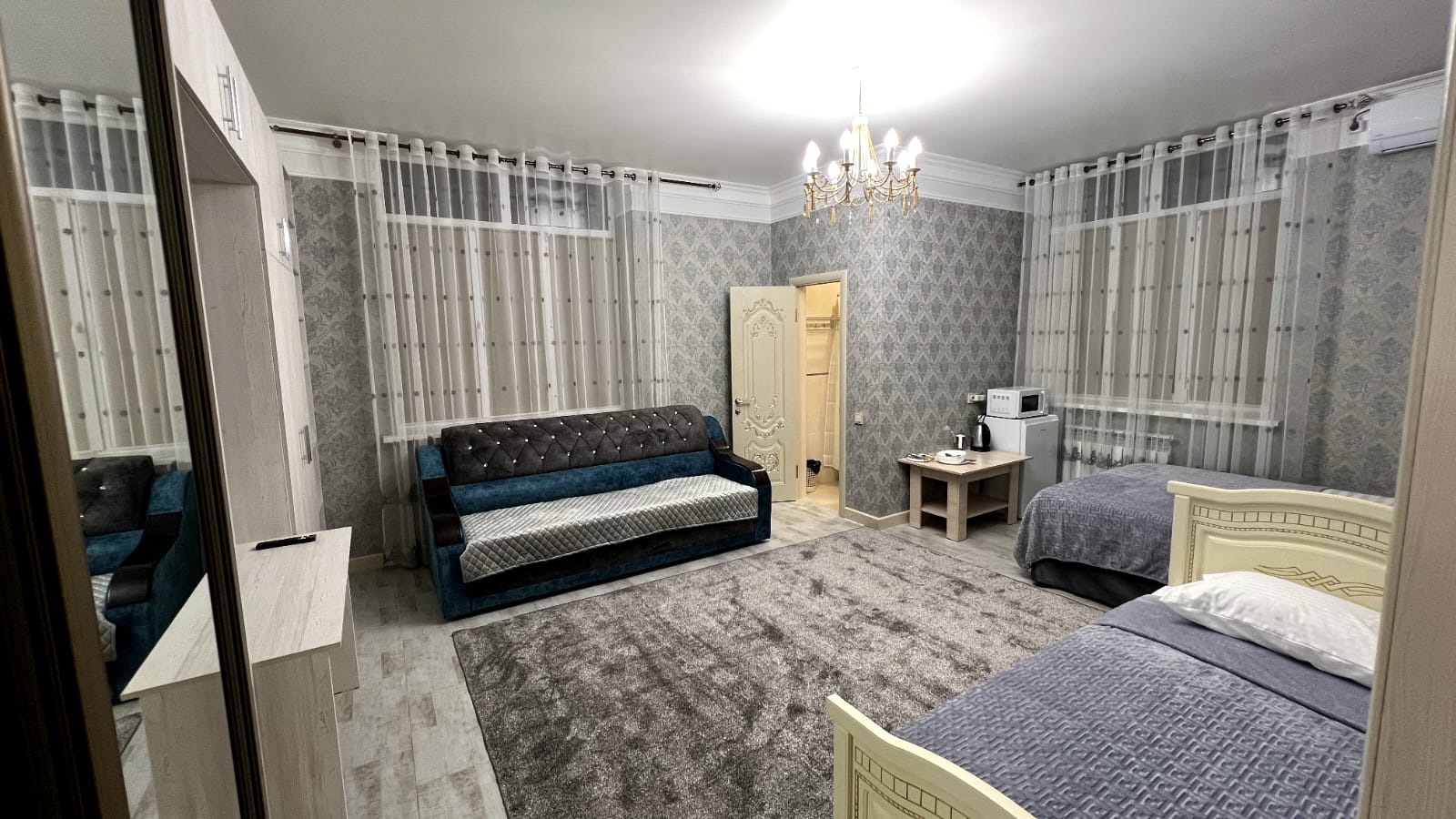 Фото отеля 1