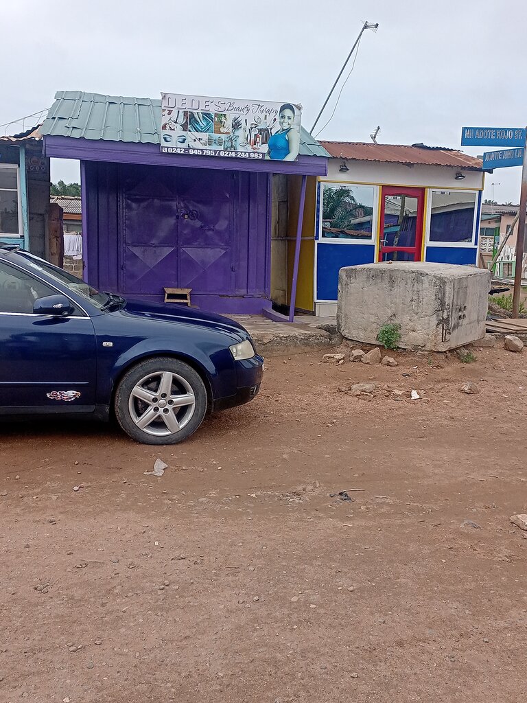 Beauty salon Dede's beauty therepy, Accra, photo