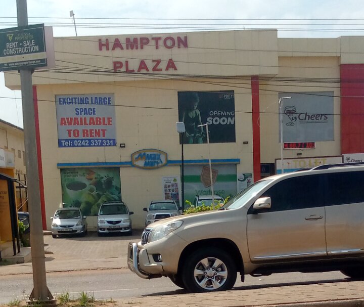 Shopping mall Hampton Plaza, Earth, photo