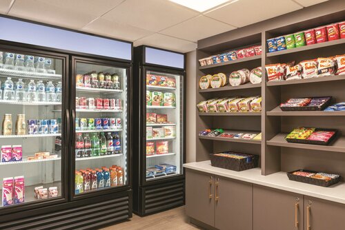 Внешний вид отеля Park Inn by Radisson, Calgary Airport North, Ab в Калгарях, фото 4