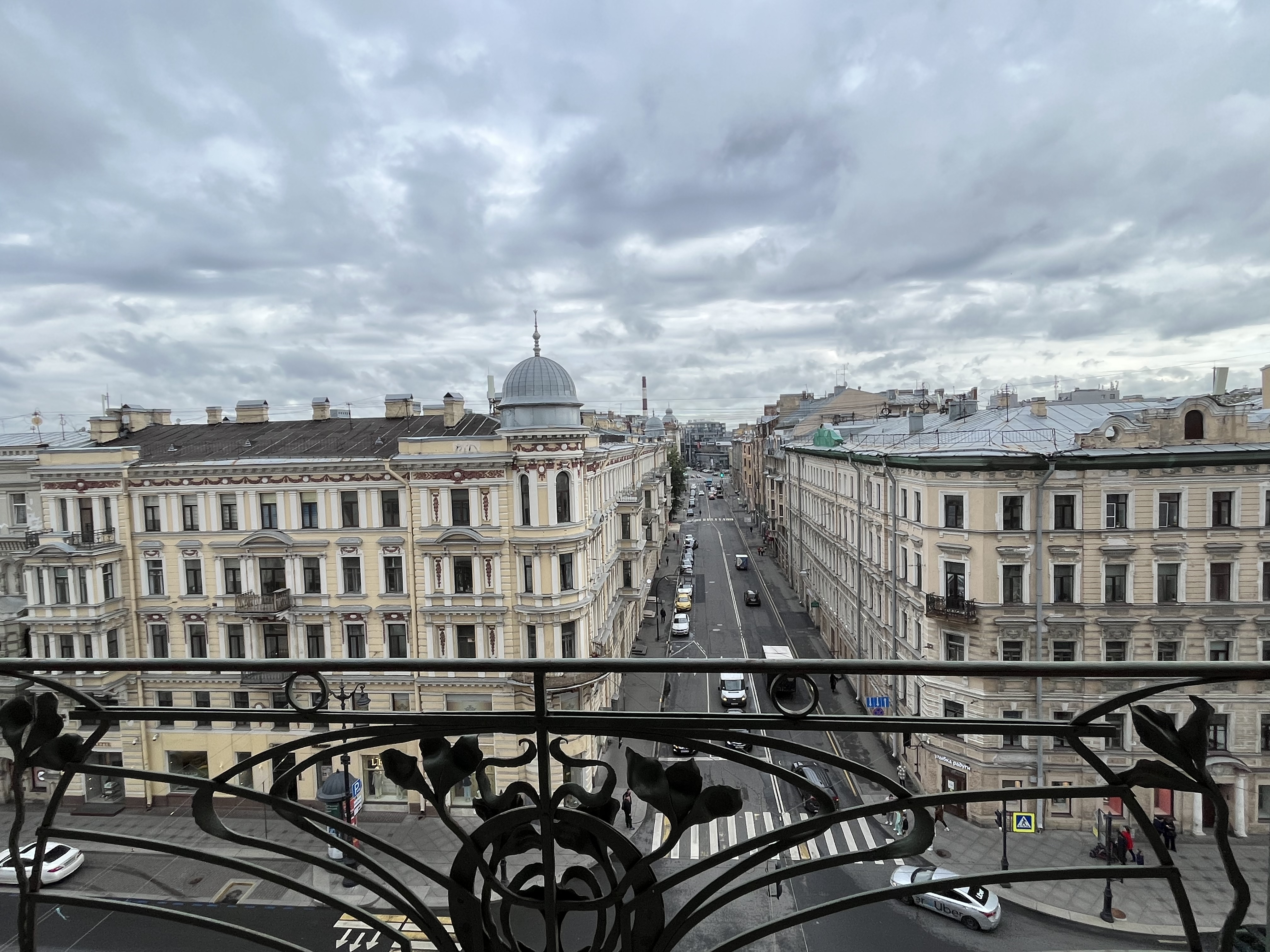 Фото Демократ на Невском 147