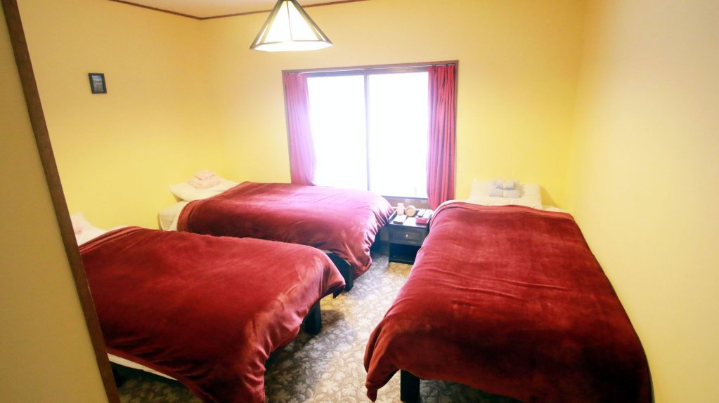 Фото Lodge Q Hotel