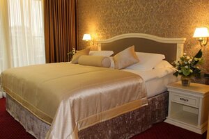 Гостиница Grand Hotel & SPA Tirana