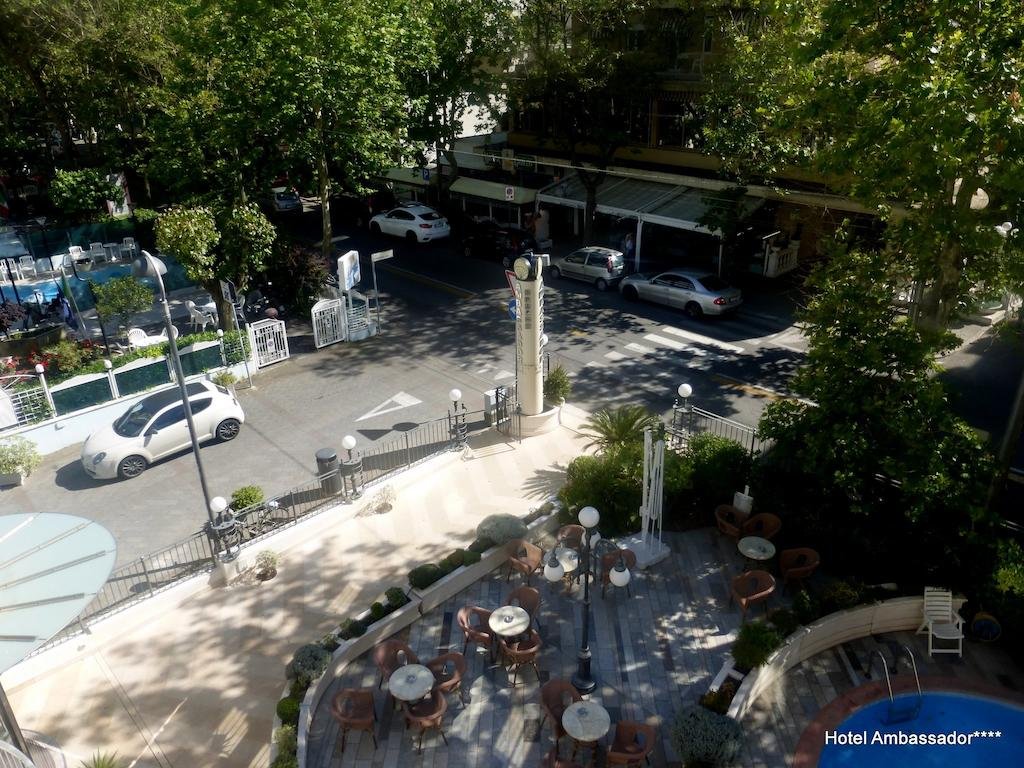 Фото Hotel Ambassador