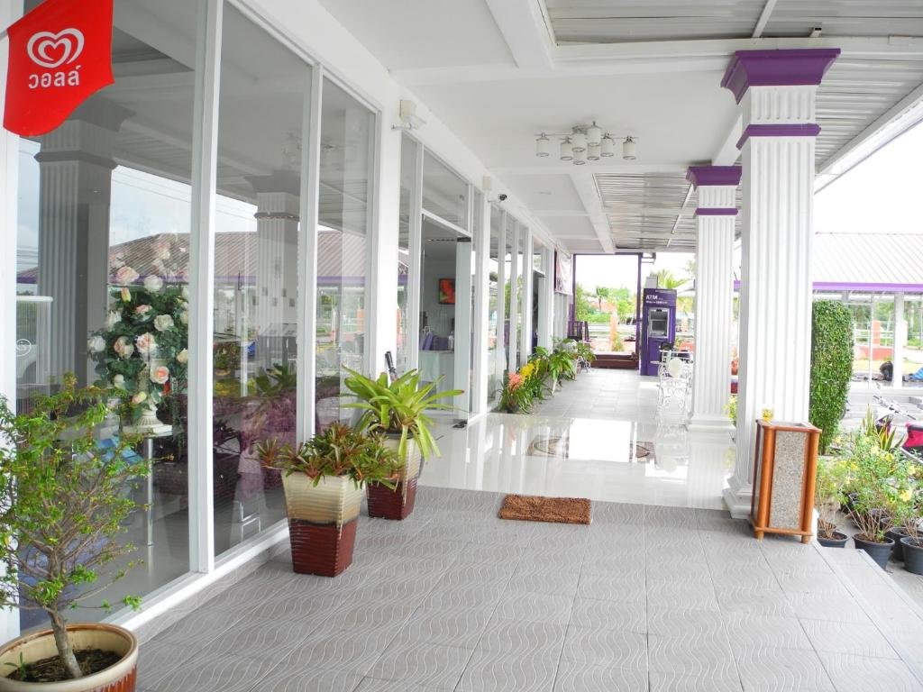 Фото Phet Cha-am Plaza & Resort