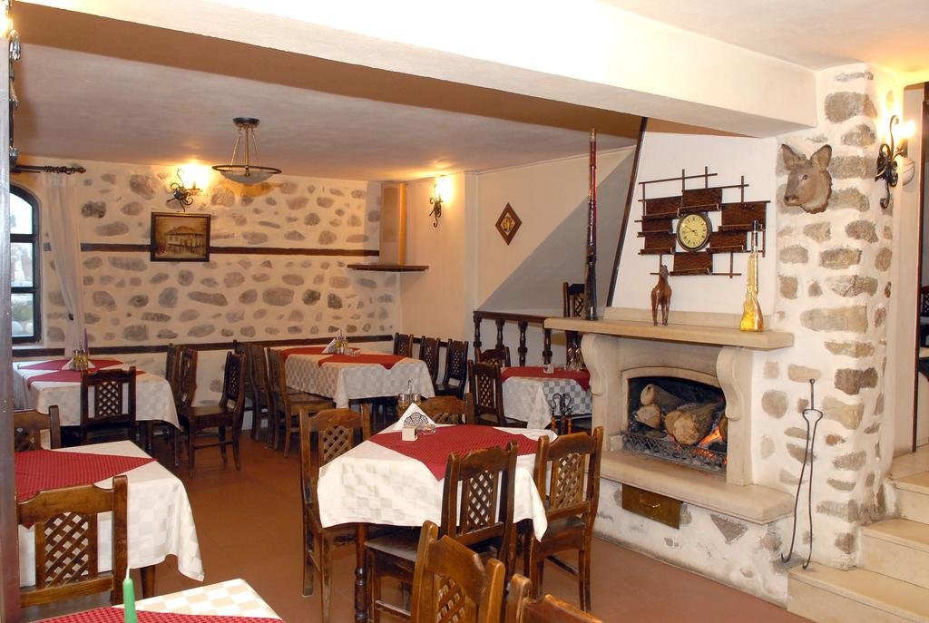 Фото Hotel Bolyarka