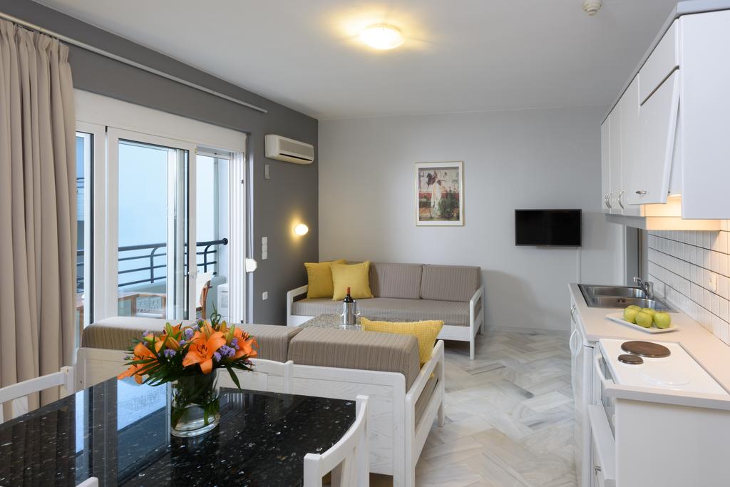 Фото 94345594075