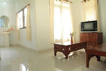 Фото Warsa Garden Bungalows