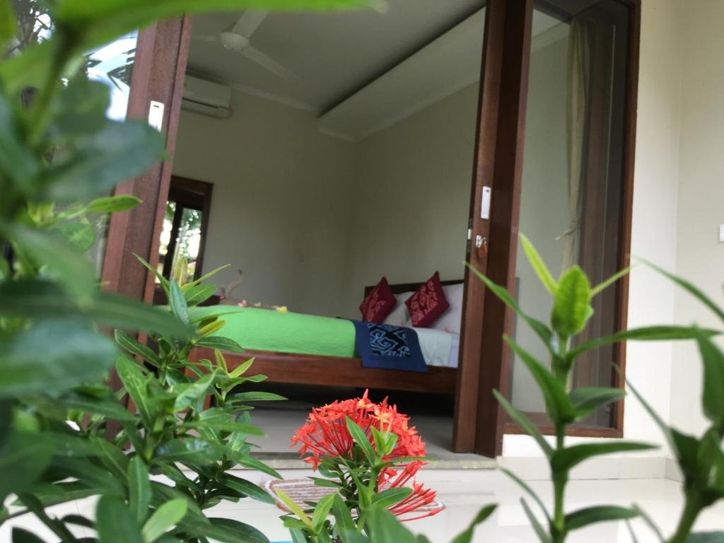 Фото Merthayasa Bungalow 2