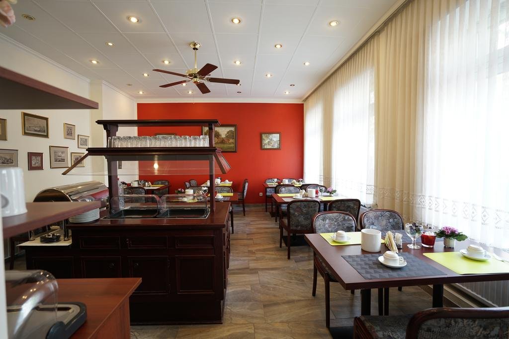 Фото Hotel Schumacher Düsseldorf